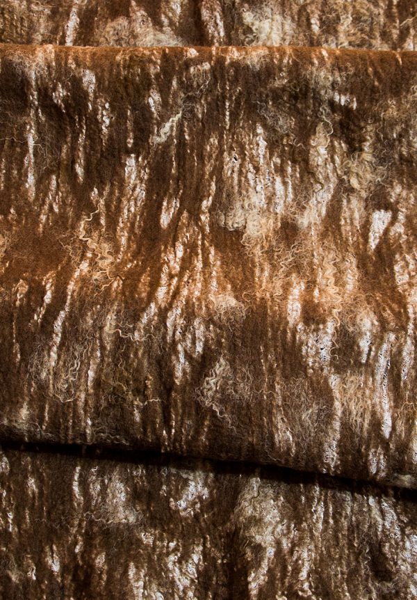 Scarf of felt and fabric