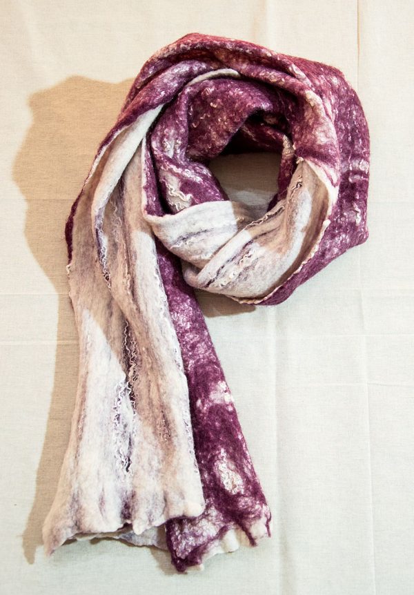 Scarf of felt and fabric