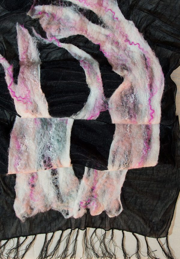 Scarf of felt and fabric