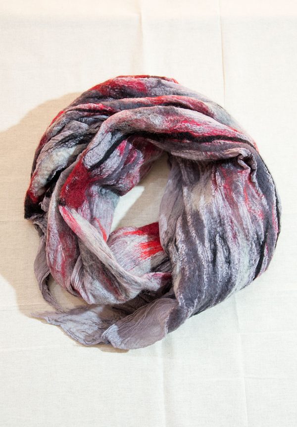 Scarf of felt and fabric