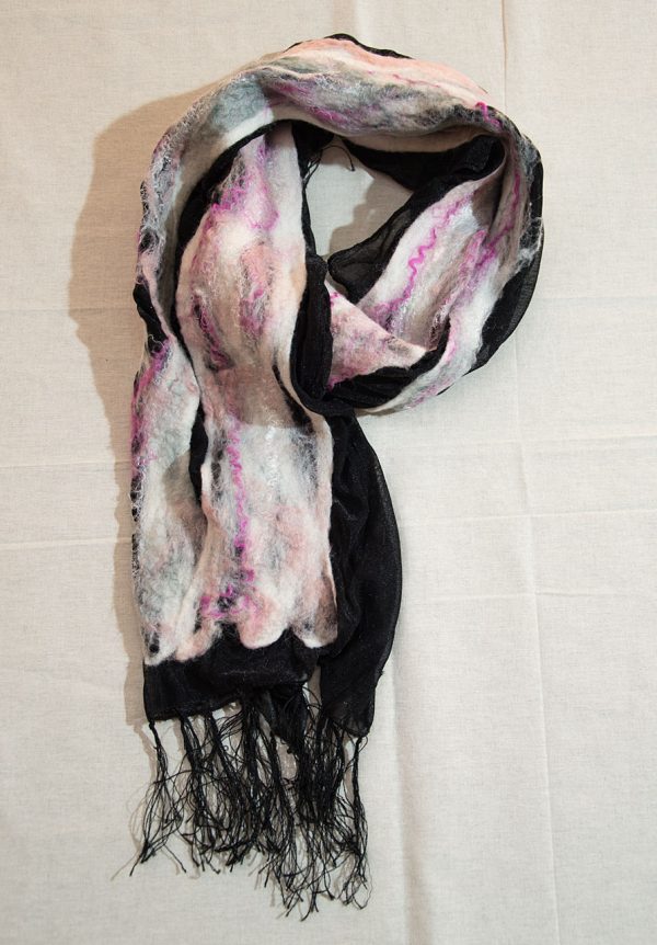 Scarf of felt and fabric