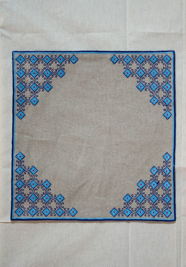 andmade bulgarian embroidery serviette