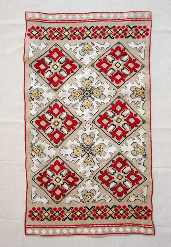 handmade bulgarian embroidery serviette