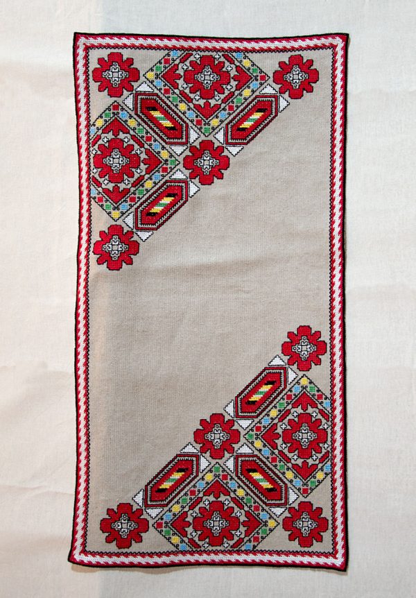 handmade bulgarian embroidery serviette