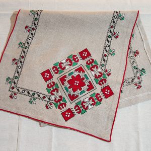 handmade bulgarian embroidery serviette