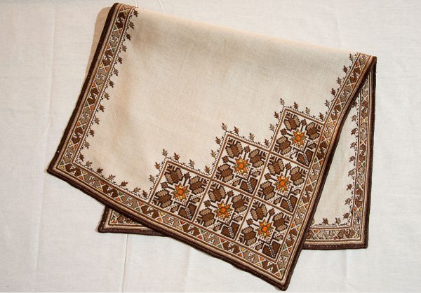 handmade bulgarian embroidery serviette